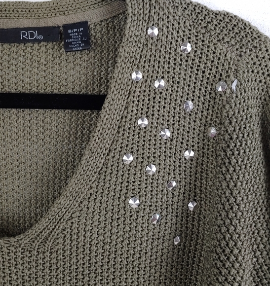 RDI STUDDED SWEATER (940) - Picture 3 of 15